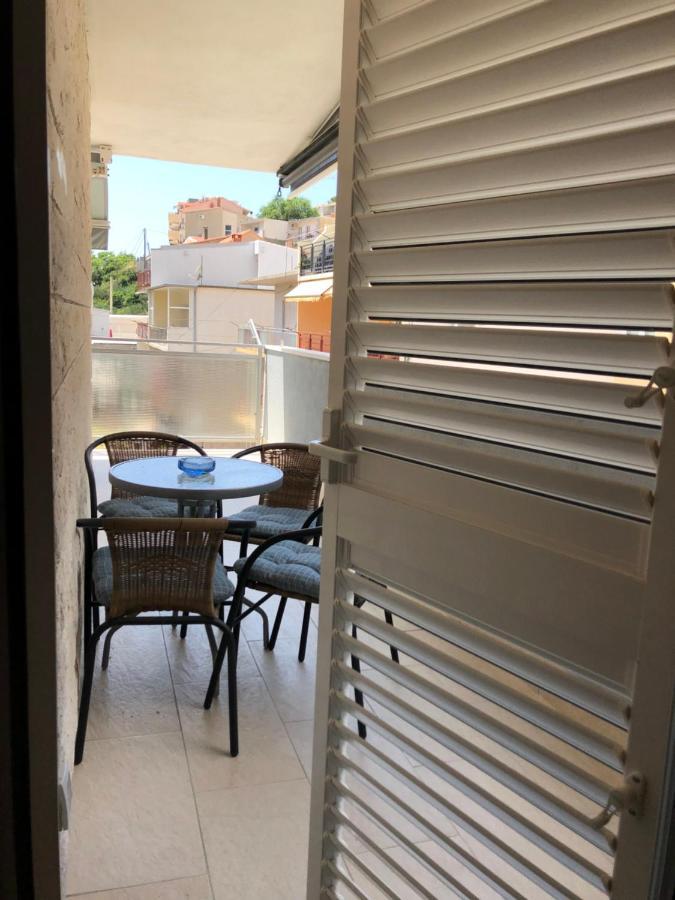 Omis - Private Ensuite Room With Balcony - Hotel Style Luaran gambar